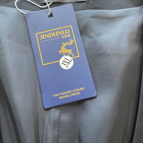 Men's black vest. - Picture 2 of 2